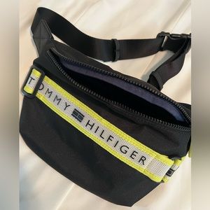 NEW cross ody TOMMY bag